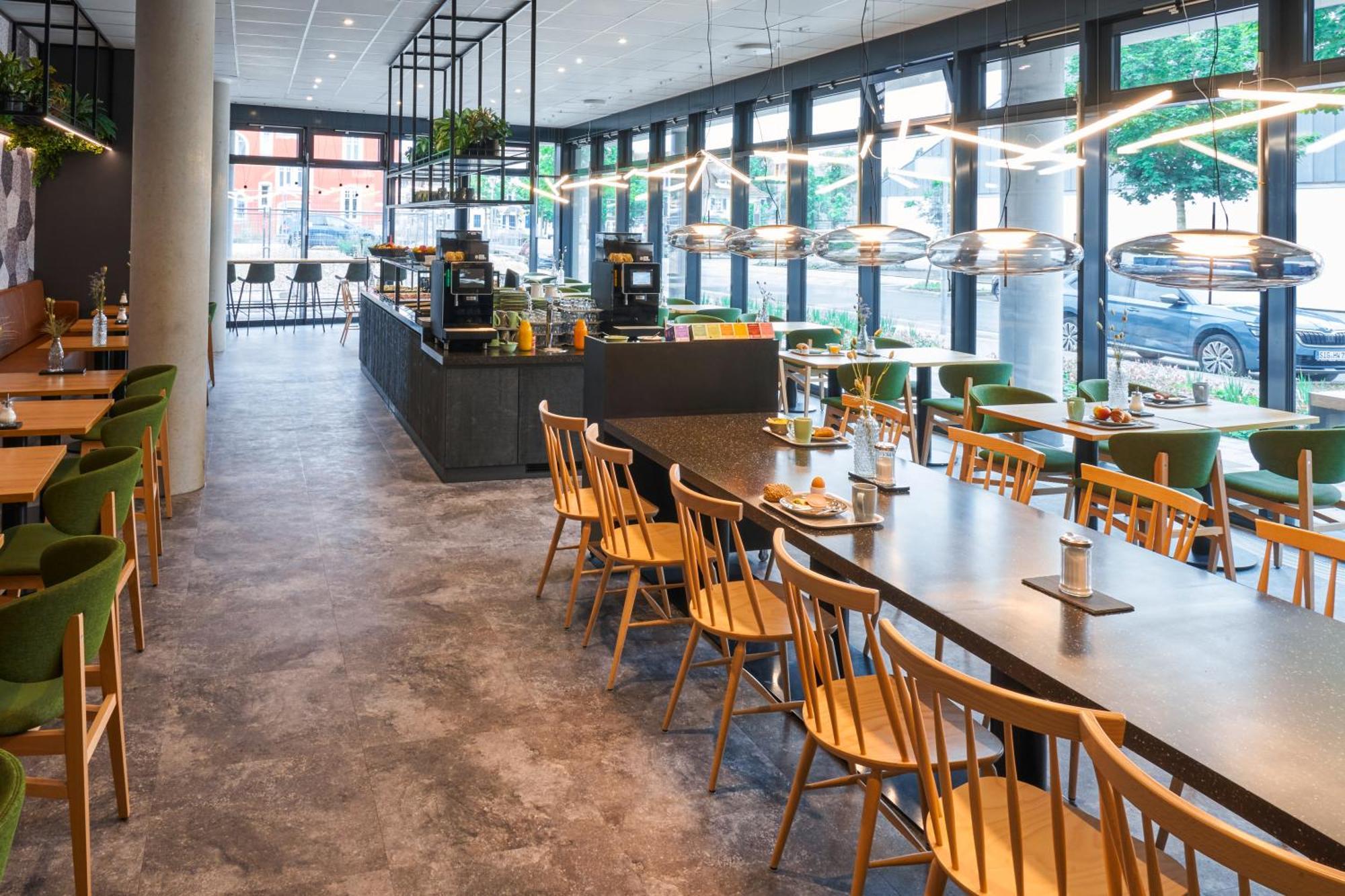 Отель Ibis Styles Зинген Экстерьер фото